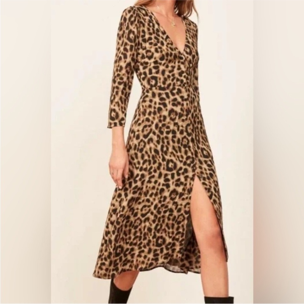 REFORMATION ALMA DRESS Leopard Animal Print
Midi Dress
